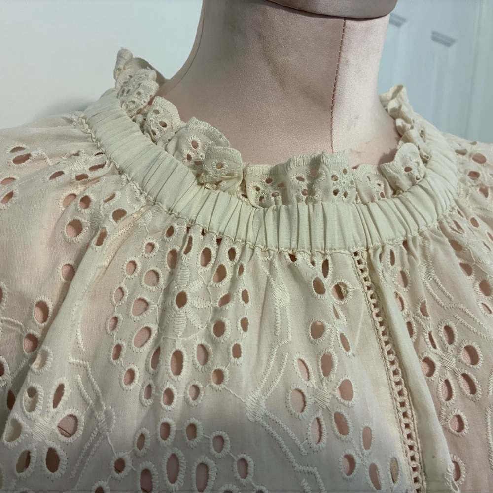 Eyelet Lace Cream Blouse size L